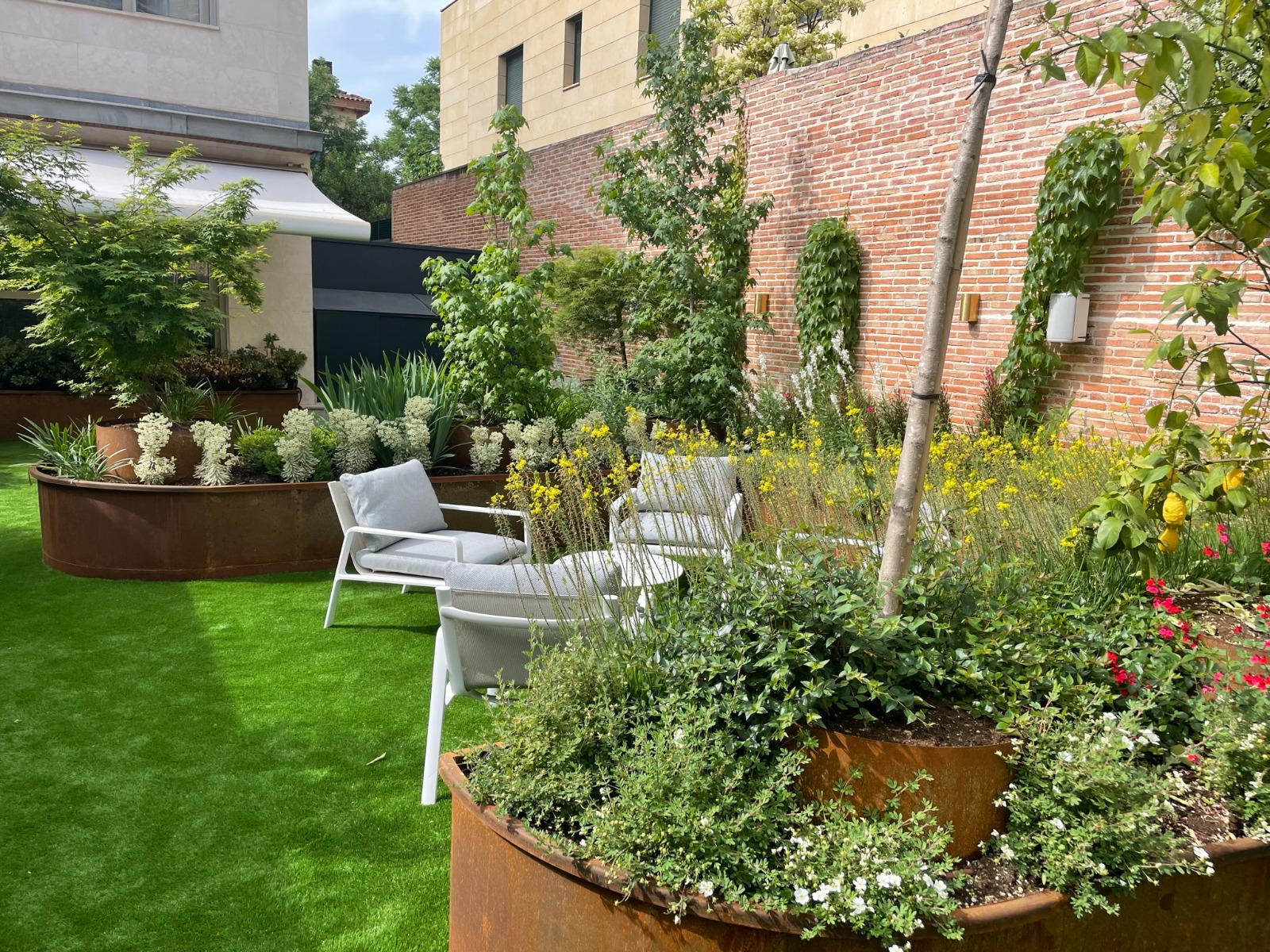 Diseño de jardines únicos en Madrid